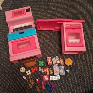 Vintage 90s Barbie kitchen appliances and accessories